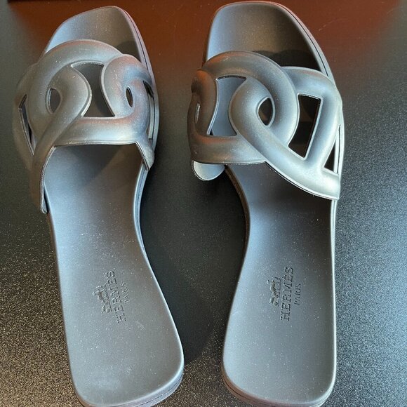HERMES Aloha Black Sandals Rubber - Size 35 EU/5 US - Pre-owned - Picture 1 of 8